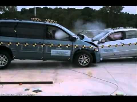 Crash test Dodge Caravan 1996 vs Honda Accord VI 2000 Car to Car