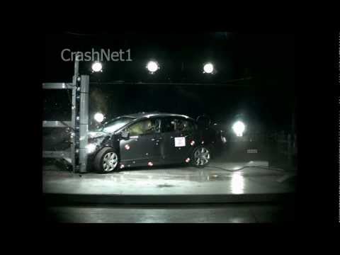 Honda Civic | 2009 | Frontal Small Overlap into Pole Crash Test | NHTSA | CrashNet1