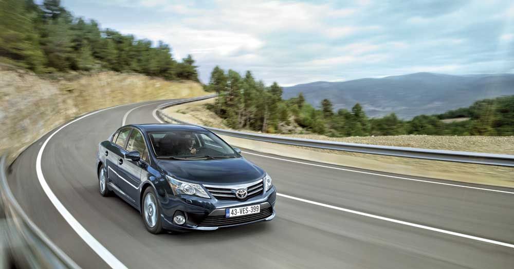  главная дорога на нтв тест драйв тойота авенсис